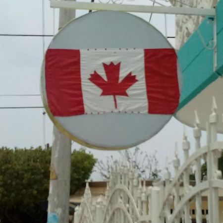 Canadian House Tolú Esterno foto